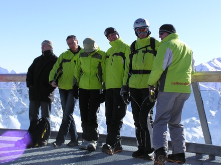 ein halbes Gruppenfoto